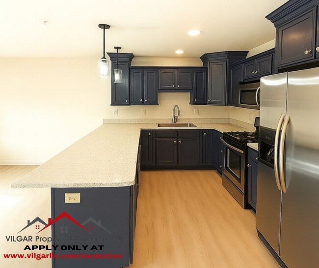 Building Photo - WOW Factor! 2BR/2BA Gem w/ Quartz Counters...