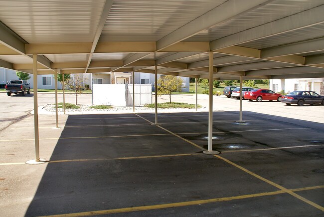 Saddleback Ranch Apartments Charlotte, MI Apartment Finder