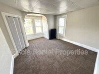 Building Photo - 230 N 3rd St