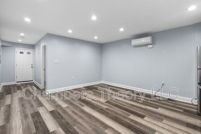 Building Photo - 1641 4th St NW