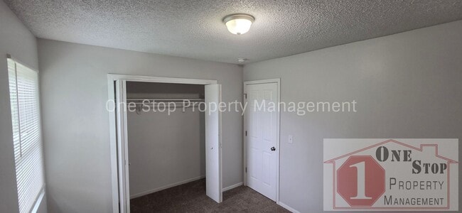 Building Photo - Beautiful 3 Bedroom 1 Bathroom in Independence!
