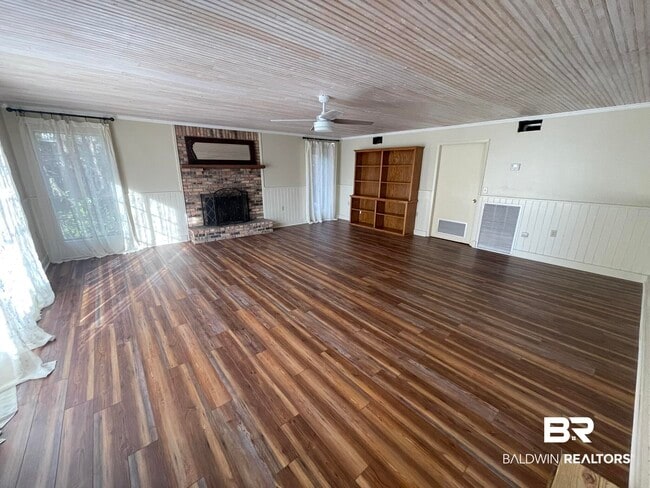 Building Photo - 6621 Purvis Rd