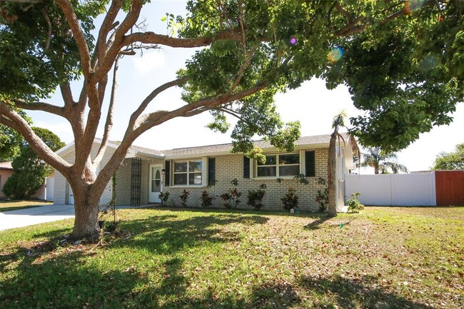 Building Photo - 4338 Tall Oak Ln