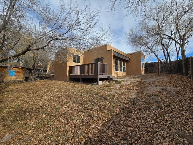 Building Photo - 157 Calle Don Jose