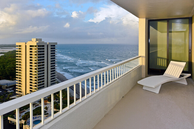 Building Photo - 5510 N Ocean Dr