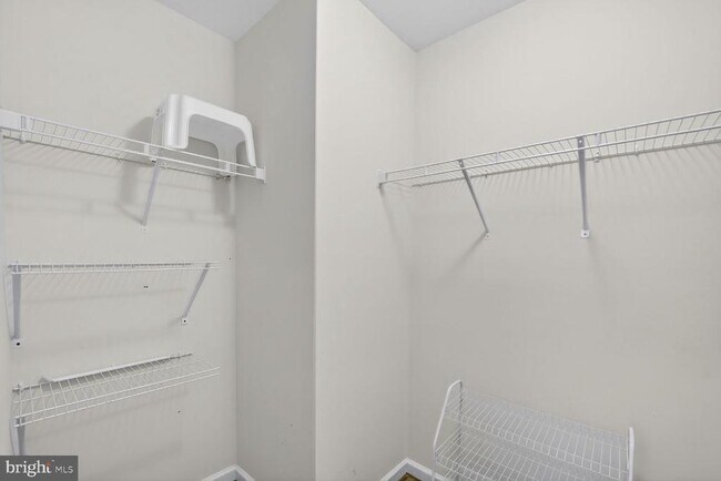 Building Photo - 111 Touhey Dr