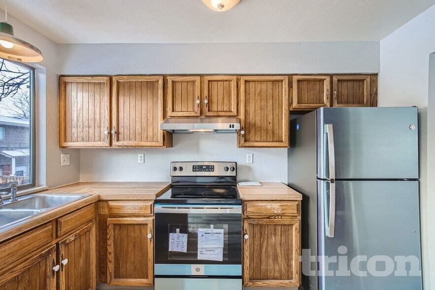 Building Photo - 9181 Newton St