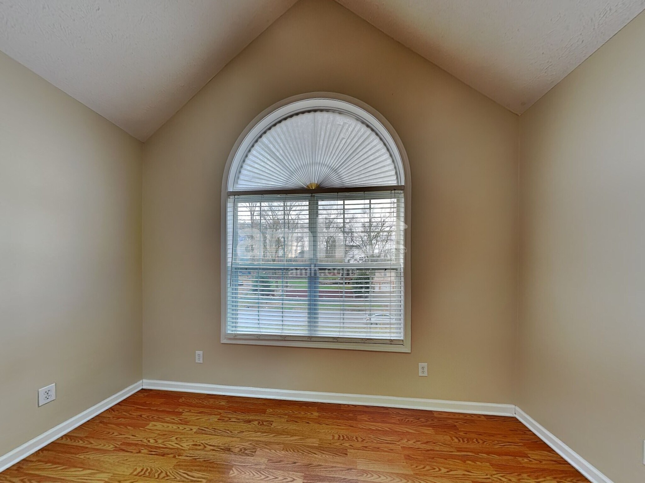 Building Photo - 2122 Creek Trail Dr