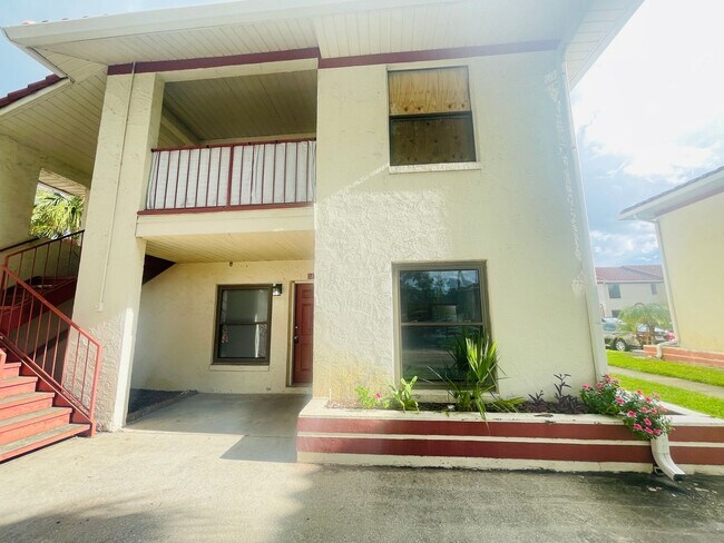 Primary Photo - HIDDEN CREEK CONDO-1613 Little River Dr Or...