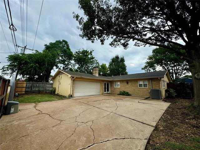 Building Photo - 7511 La Avenida Dr