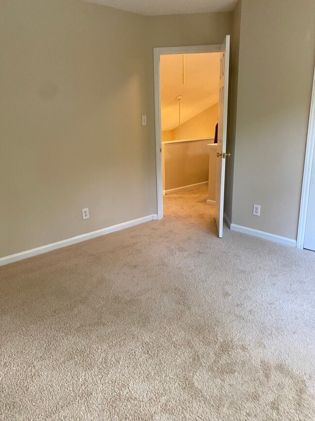 Building Photo - 201 Mint Hill Dr