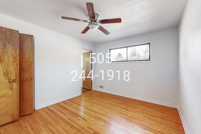 Building Photo - 905 Adams St NE