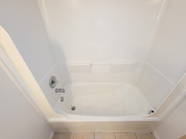 Building Photo - 11810 Rolling Stream Dr