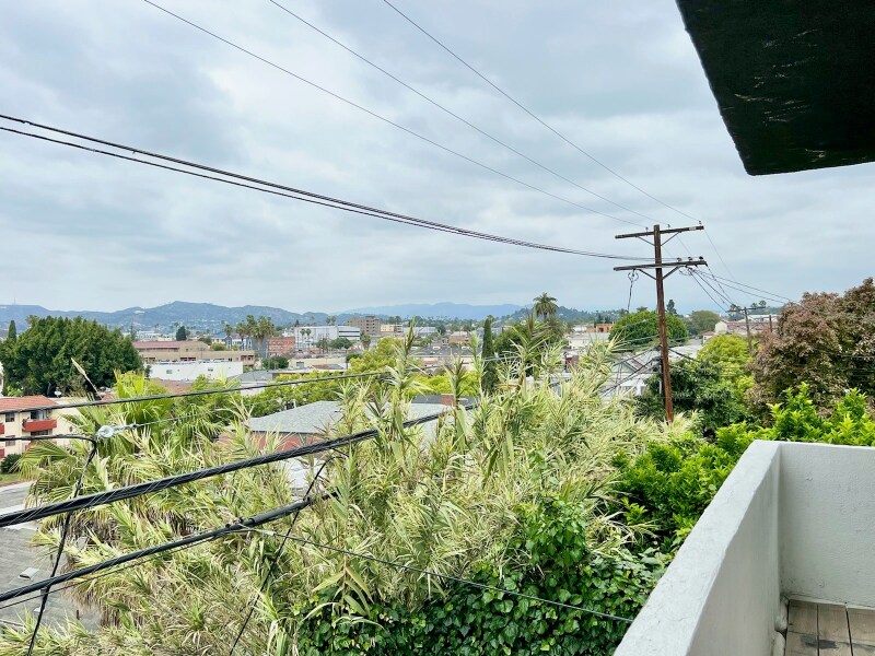 Building Photo - 249 S Coronado St