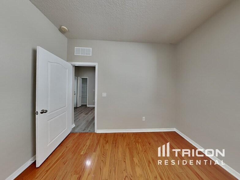 Building Photo - 449 Arch Ridge Loop