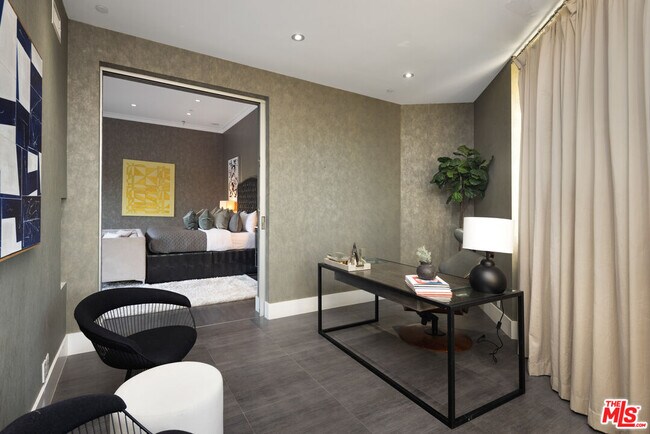 Building Photo - 2666 Hutton Dr