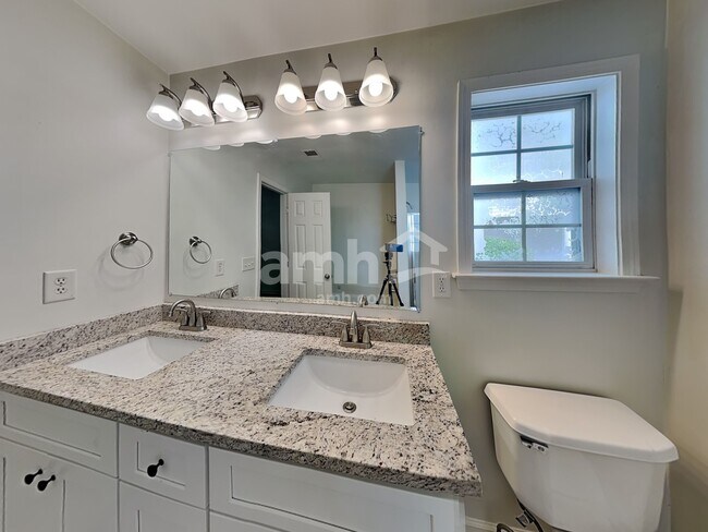 Building Photo - 5179 Centennial Creek View NW