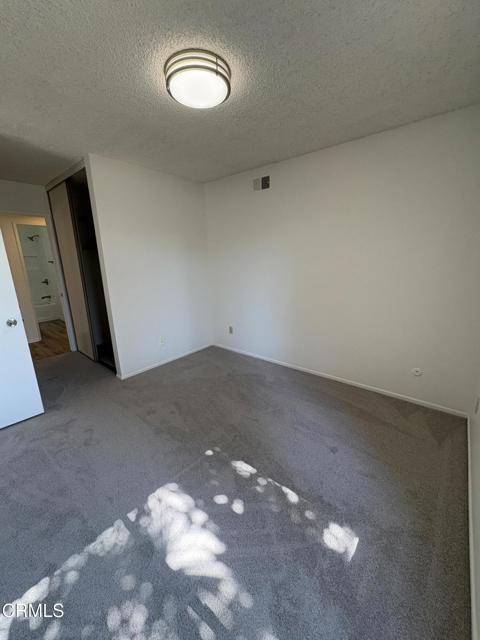 Building Photo - 9607 Oneida St