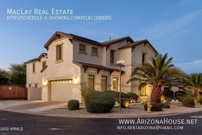 Building Photo - Beautiful 6 bedroom * Corner lot * gated c...