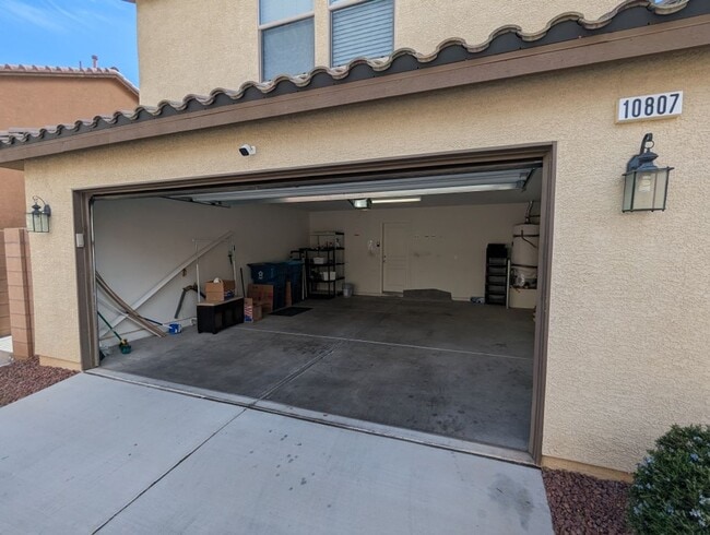 Building Photo - 10807 Mason Hill Ave