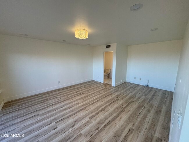 Building Photo - 15633 N Boulder Dr