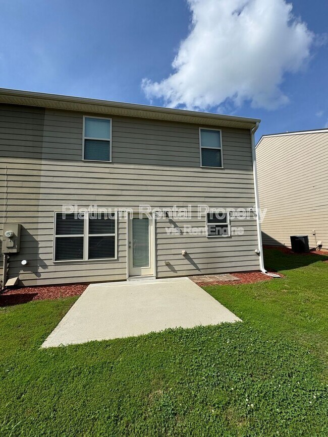 Building Photo - 3343 Blue Springs Walk