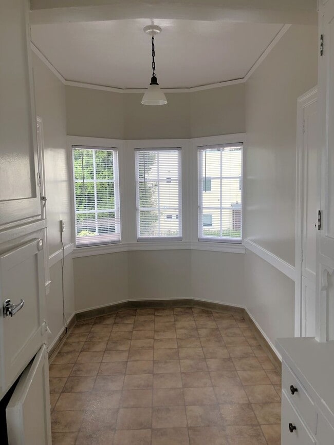 Building Photo - COMING SOON-large bedroom and is located near the north side of UCB