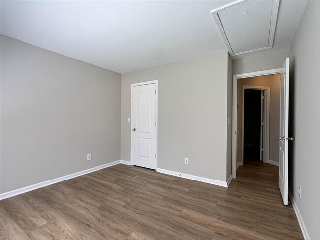 Building Photo - 7280 Devonhall Way