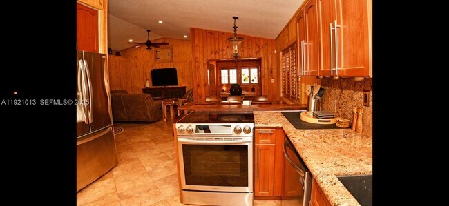 Building Photo - 17334 SW 149th Pl