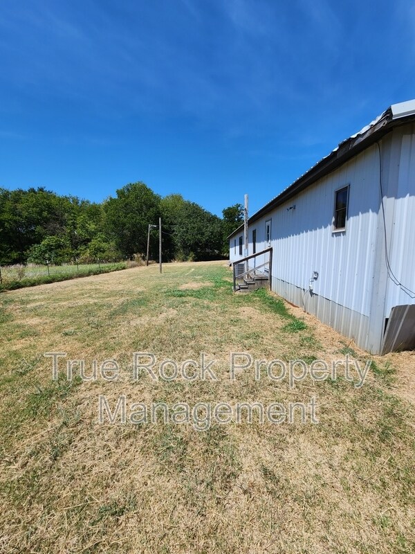 Building Photo - 10639 County Rd 3600