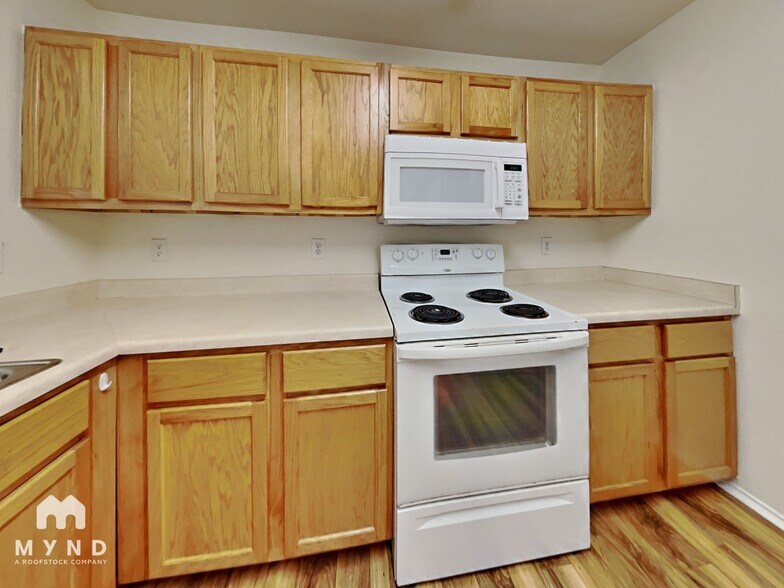 Building Photo - 24251 Saffron Plum