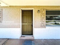 Building Photo - 3600 Berkshire St