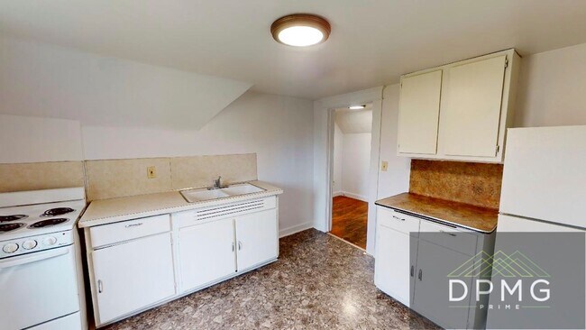 Building Photo - 125 S Hosmer St