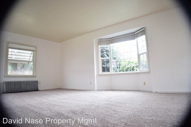 Building Photo - 5128-5138-5138 SE Milwaukie Ave