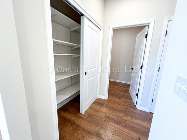 Building Photo - 201 Eisley Ln