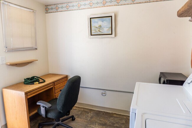 Building Photo - Turn-Key Park Model in Yuma Foothills – Fu...
