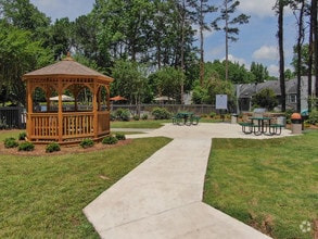 Building Photo - Elevate at the Pointe