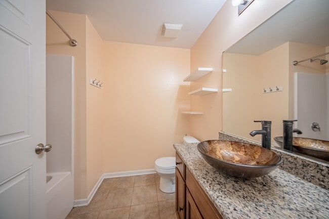 Building Photo - 953 E Summerfield Glen Cir