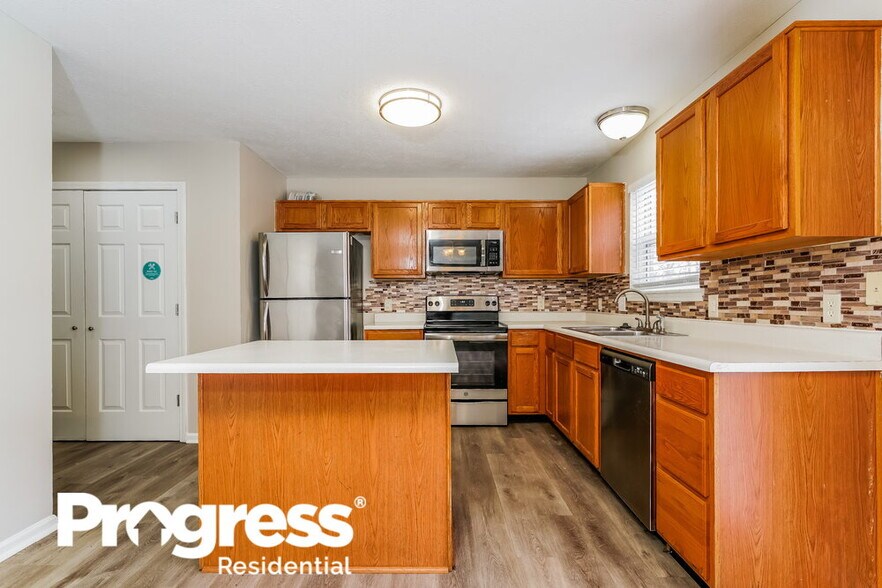 Building Photo - 6439 Kelsey Dr