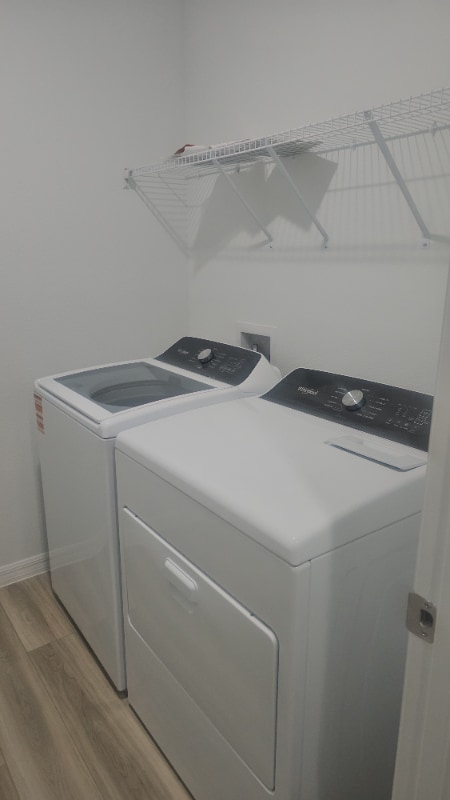 Building Photo - 4381 Riverbend Blvd