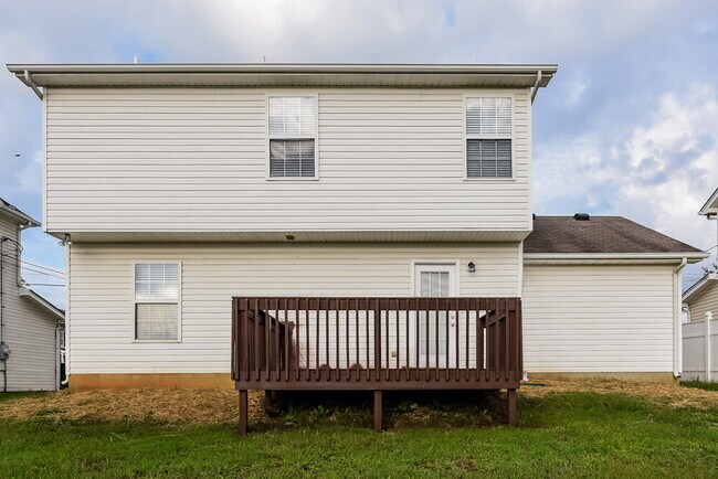 Building Photo - 3066 Ace Wintermeyer Dr