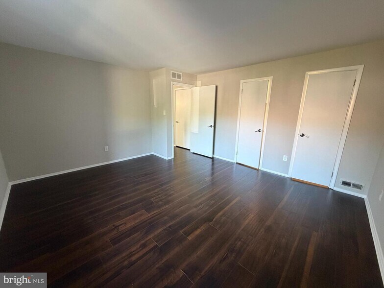 Building Photo - 4306A Aberdeen Dr