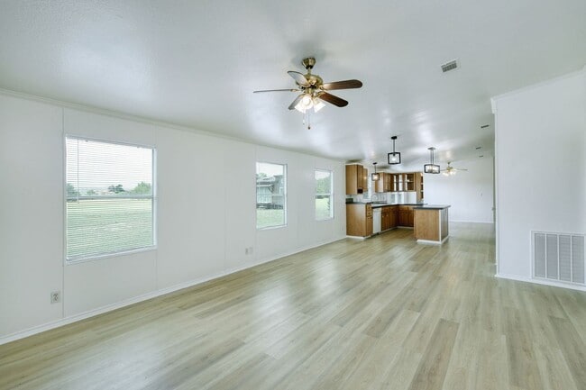Building Photo - 132 Co Rd 247