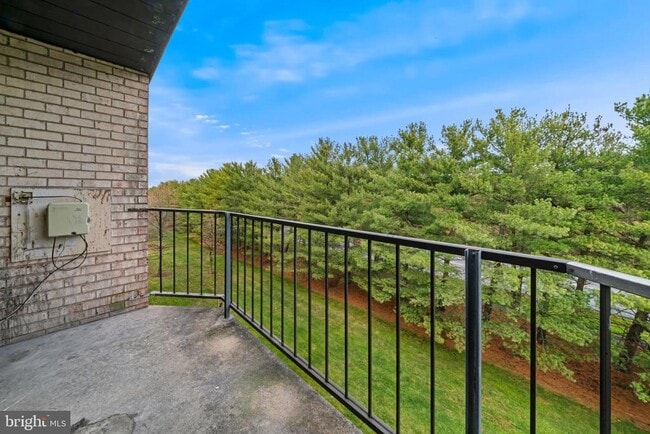 Building Photo - 6934 Hanover Pkwy