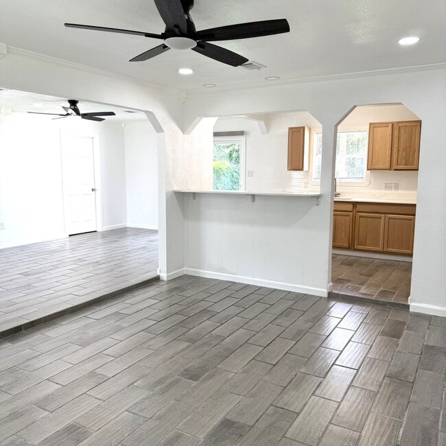Building Photo - 3790 Le Bleu St