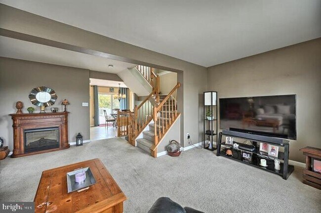 Building Photo - 509 Fox Trail