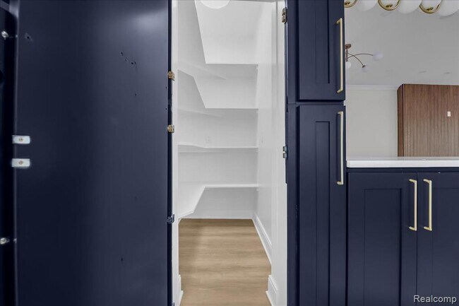 Building Photo - 2623 Fairview St