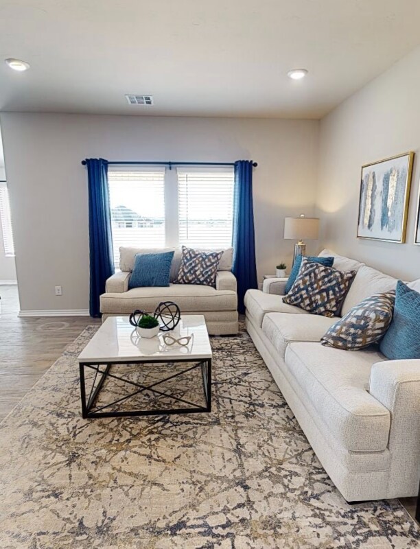 Building Photo - 2717 Phelps Dr