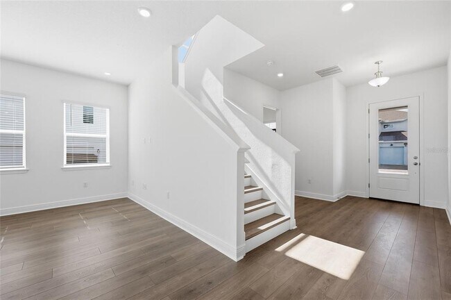 Building Photo - 10085 Ballast Dr