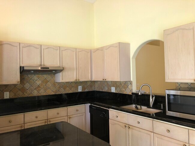 Building Photo - 1612 Oak Berry Cir